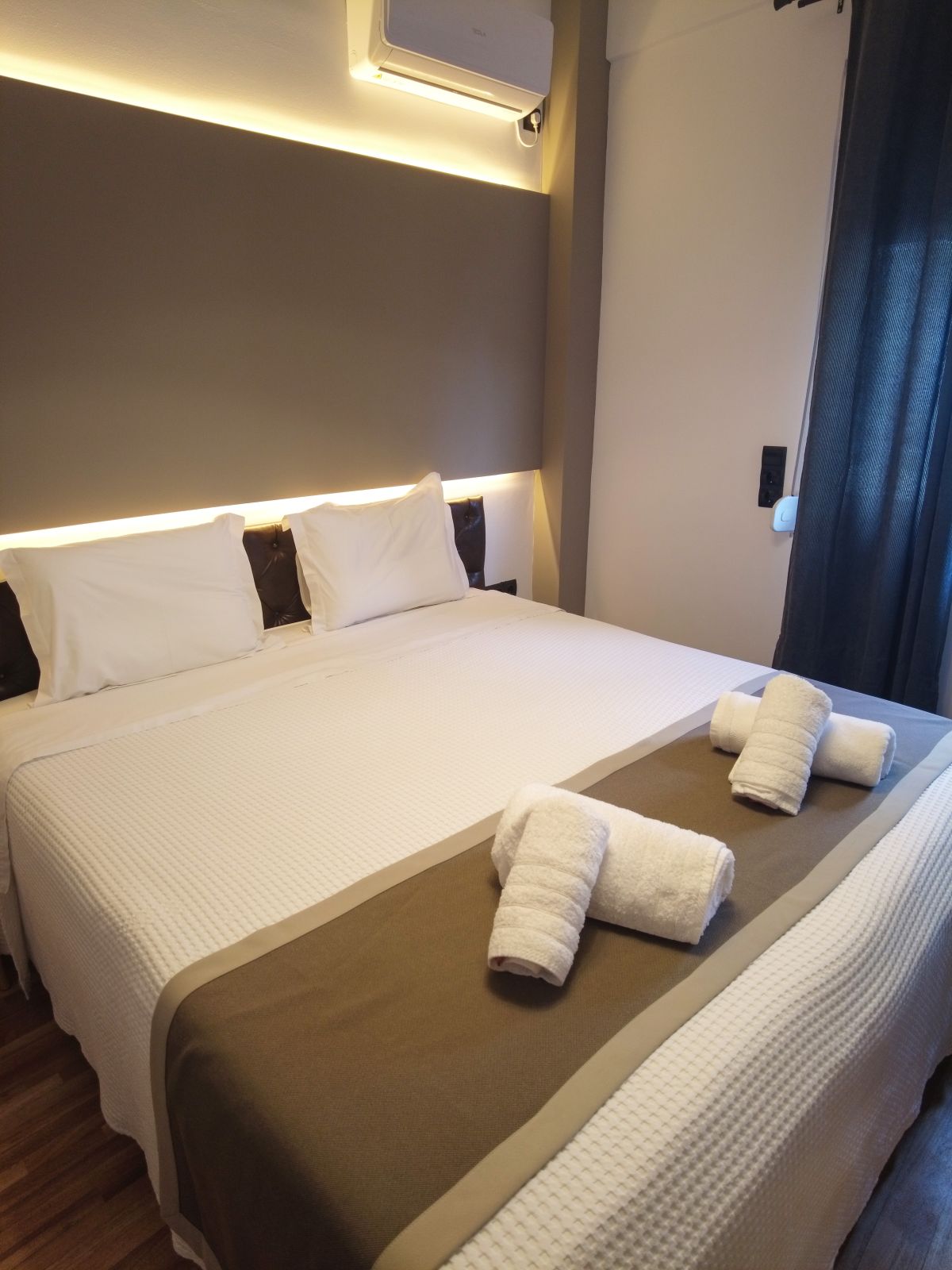 Spacious studio with double bed