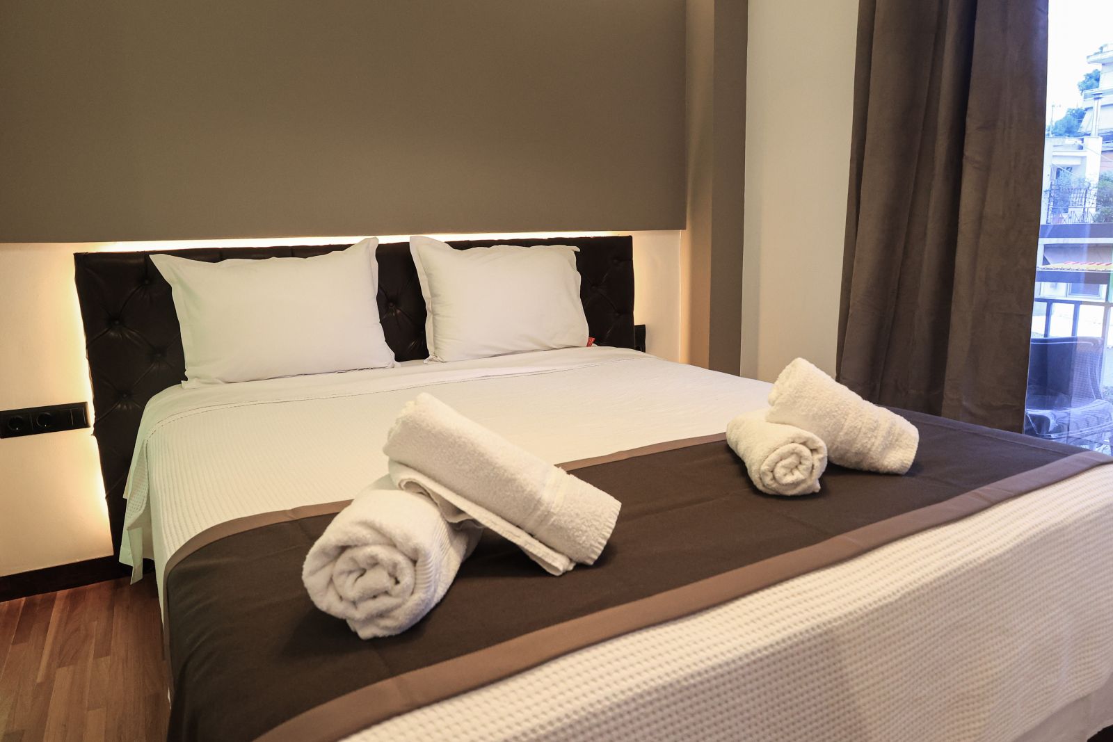 Spacious double bed